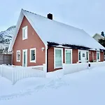 Arctic Getaway *