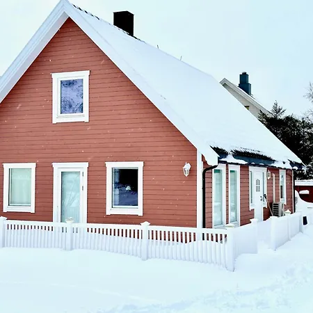 Arctic Getaway - King Crab Welcome Gift