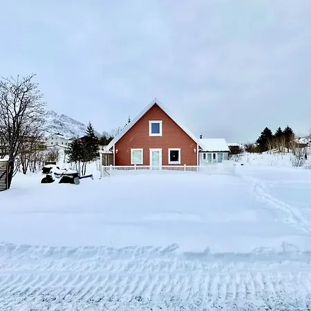 Дом отдыха Arctic Getaway - King Crab Welcome Gift Сёрвоген