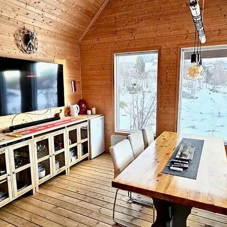 Arctic Getaway - King Crab Welcome Gift Дом отдыха