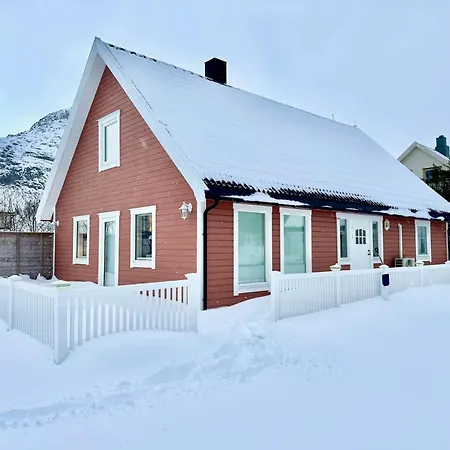Arctic Getaway - King Crab Welcome Gift *